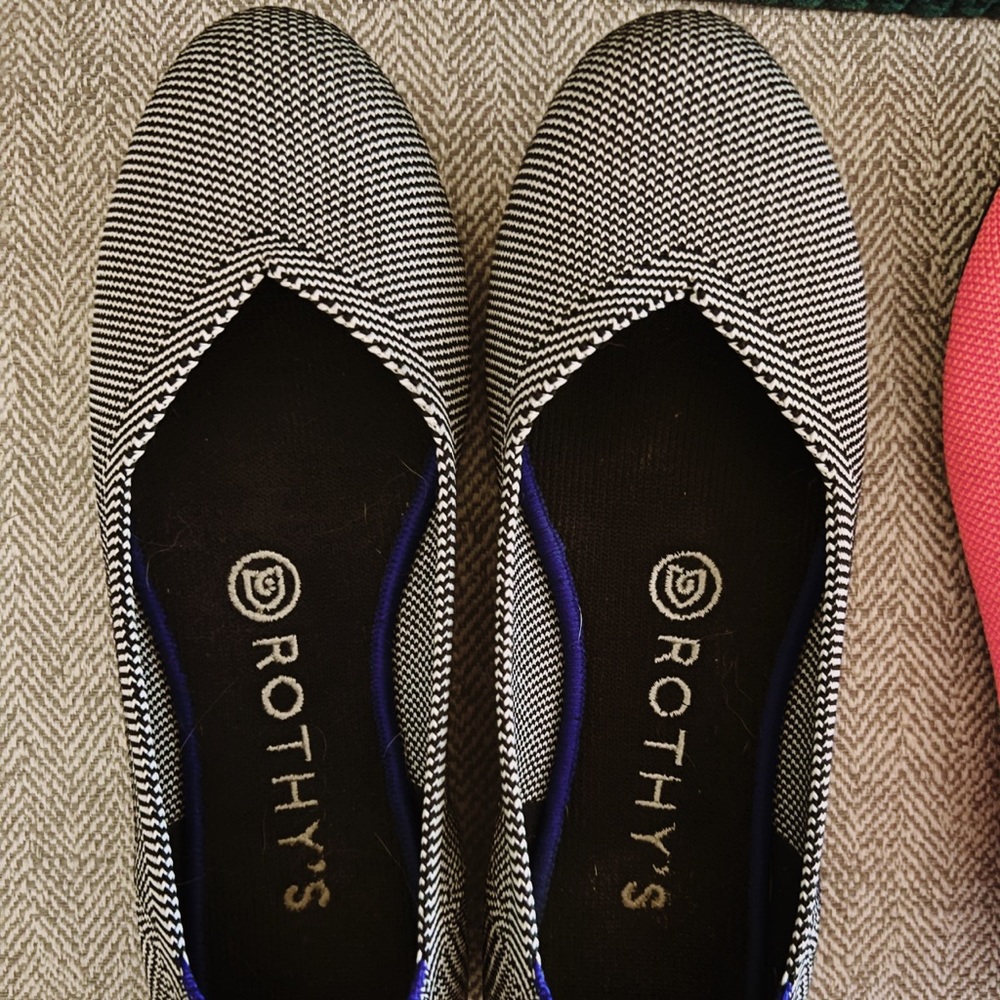 Rothy’s round toe in color birdseye size 6 - True to size, pet friendly home